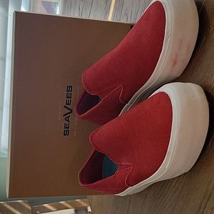 Baja Platform - Red Dahlia Suede